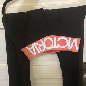 Victoria’s secret flare yoga pants worn only once; for tall people